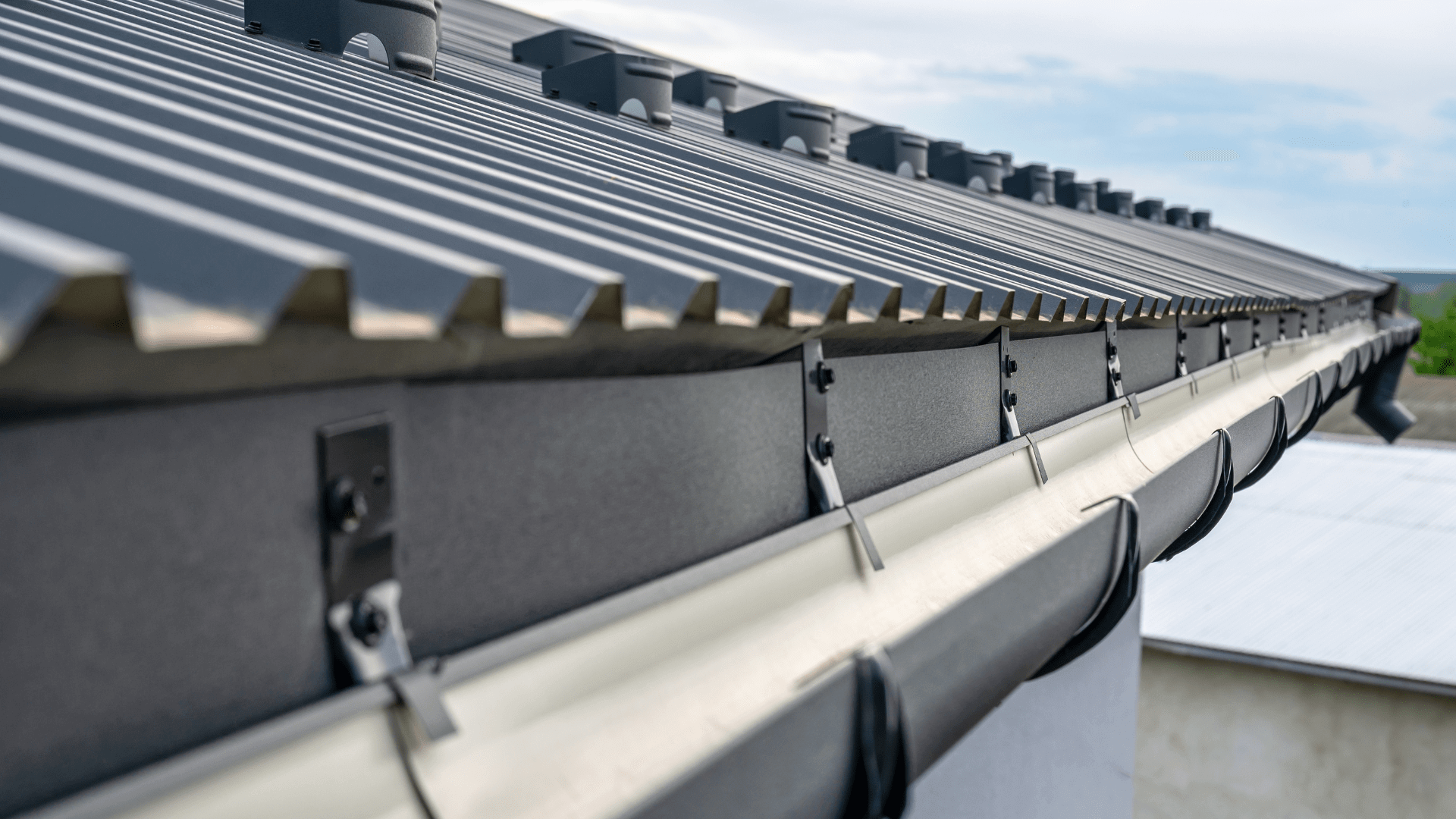 Ismail Incharge Gutter How to Prepare Your Gutters for Winter in Chelmsford, MA