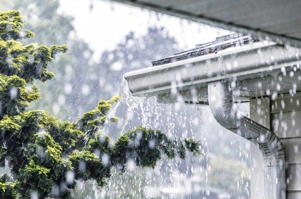 how gutters prevent water damage